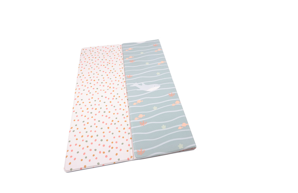 All about dots - underwater world